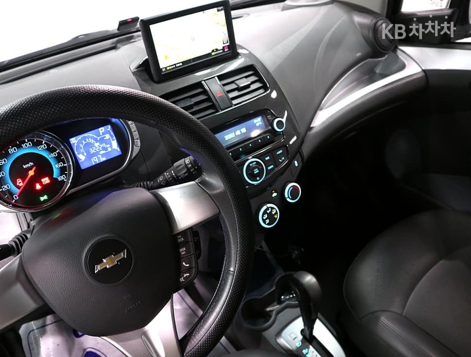Джи Ем Корея Chevrolet СпаркLS+ - 10