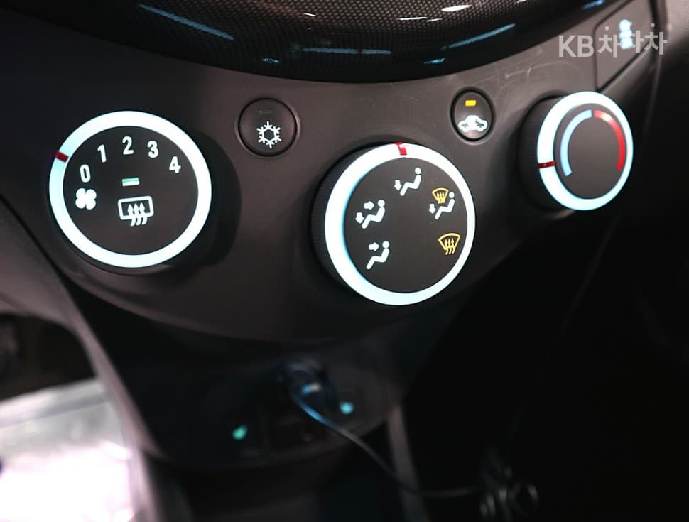 Джи Ем Корея Chevrolet СпаркLS+ - 14