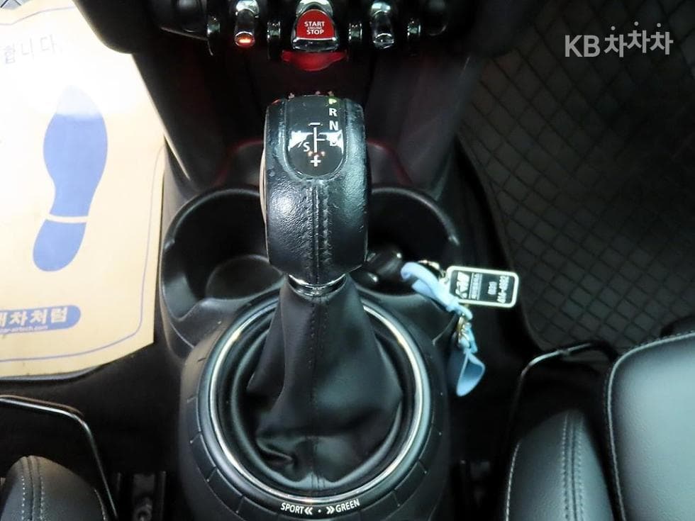 Мини Cooper 3도어D 1.5 Среден клас - 10