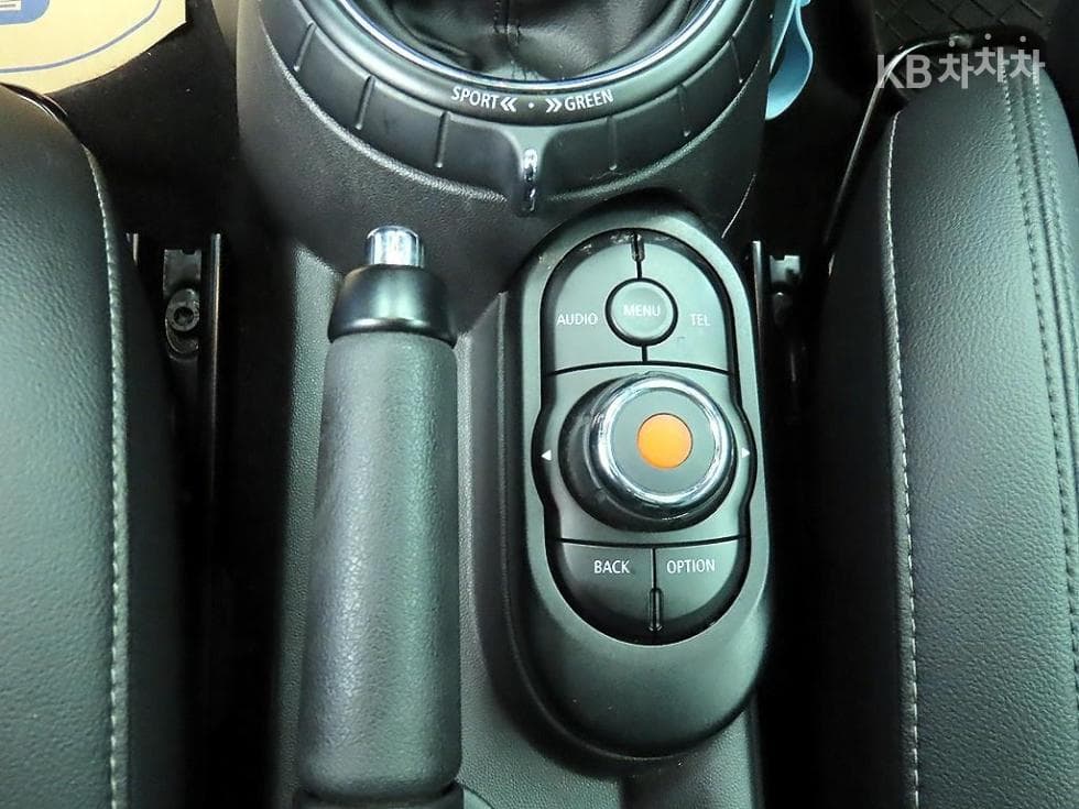 Мини Cooper 3도어D 1.5 Среден клас - 15