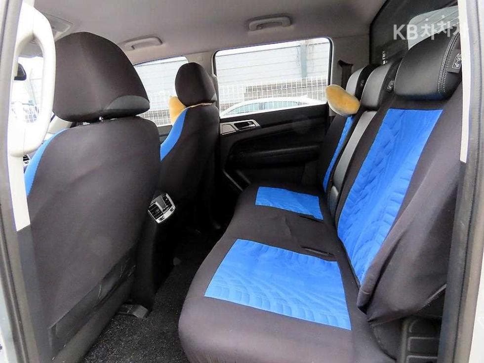 KG Mobility Rexton 스포츠2.2 4WD Prestige - 6