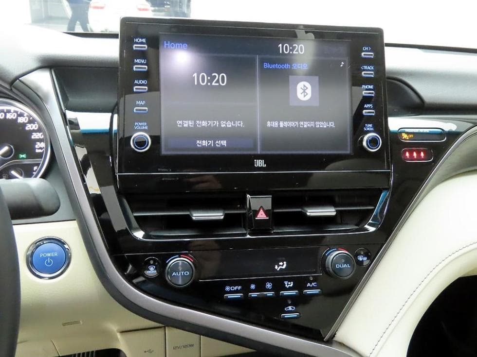 Toyota Camry XV702.5L hybrid XLE - 9