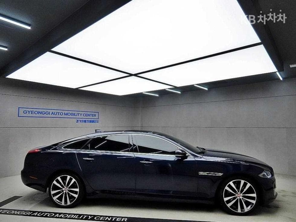 Jaguar All New XJ3.0D Премиум Люкс LWB X351 - 2