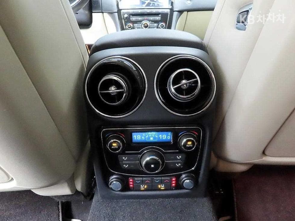 Jaguar All New XJ3.0D Премиум Люкс LWB X351 - 18