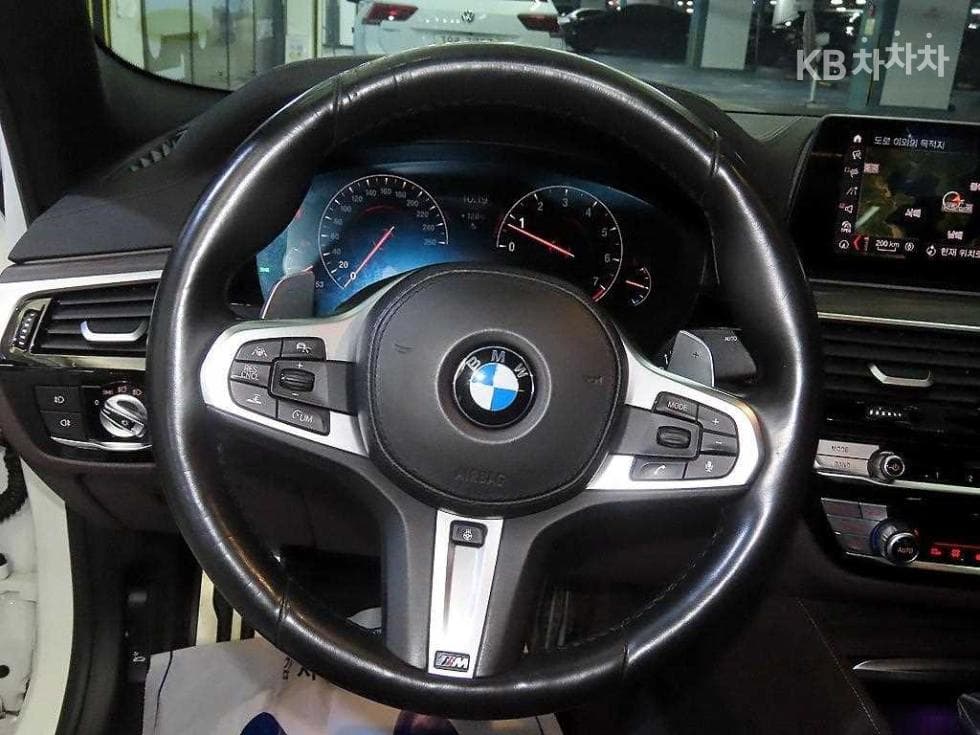 BMW 올New5 Series (G30)530i xDrive M Sport Plus - 8