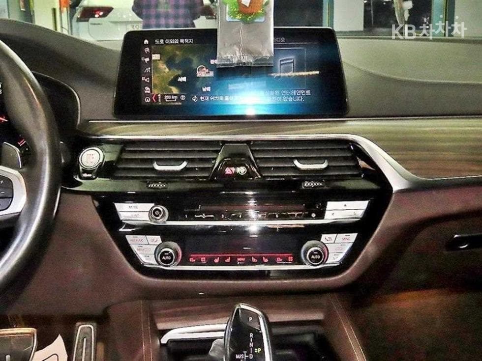 BMW 올New5 Series (G30)530i xDrive M Sport Plus - 11