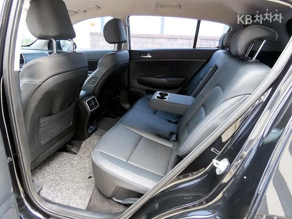 Kia Sportage 더 볼드Smart스트림 D 1.6 Diesel 2WD Prestige - 6