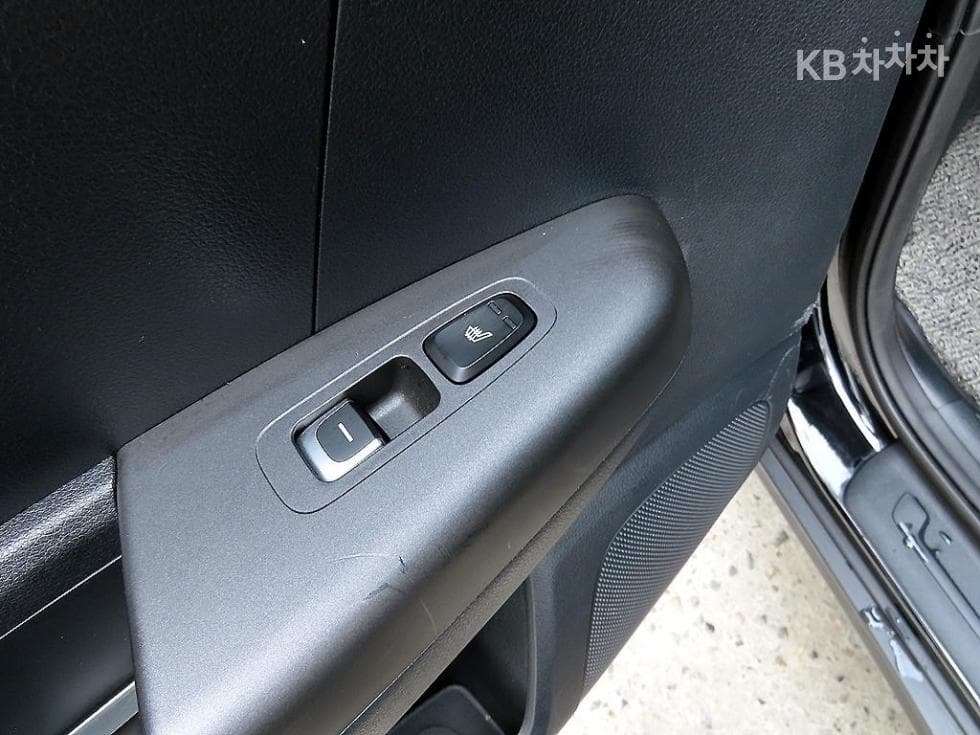 Kia Sportage 더 볼드Smart스트림 D 1.6 Diesel 2WD Prestige - 16