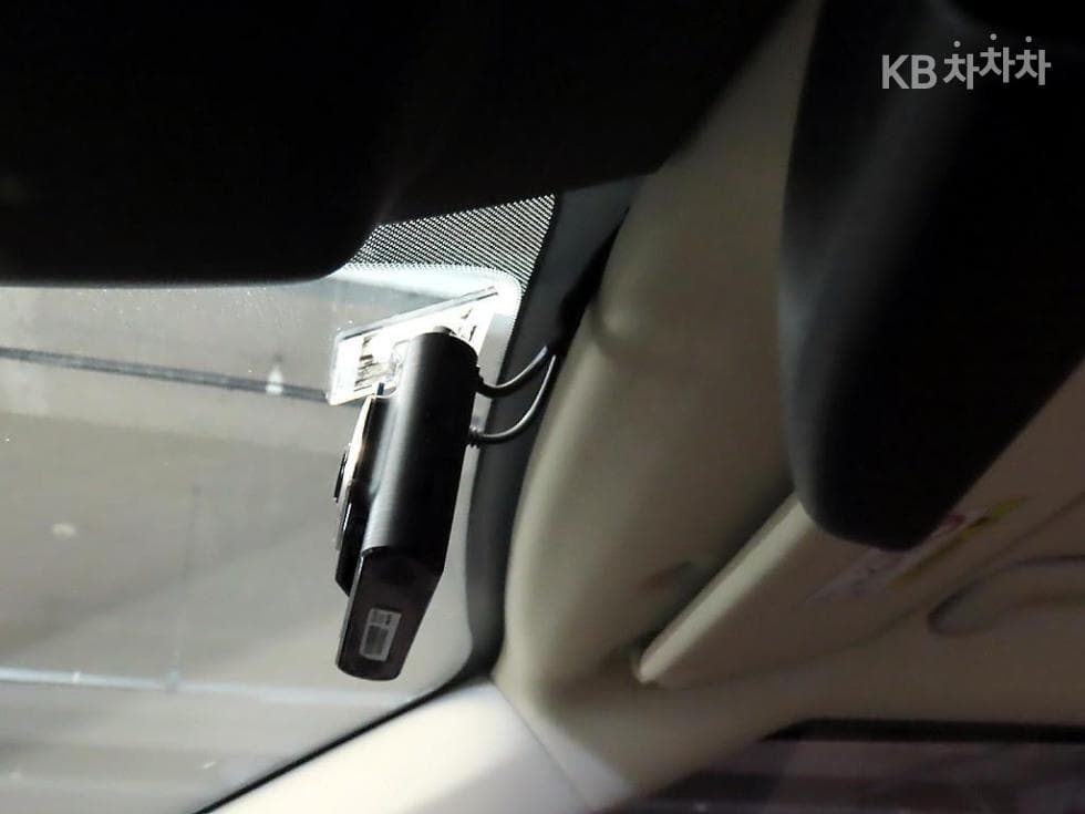 Kia Carnival 4th generationG3.5 GDI 11-seater Prestige - 15