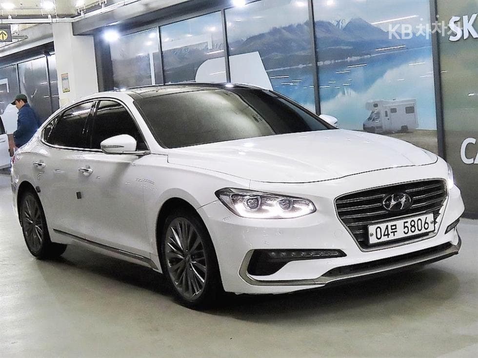 Hyundai Grandeur (Azera)IG Diesel 2.2 Premium Special (special feature/edition) - Image 1