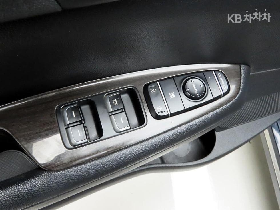 Kia The New (facelift) K5 Second generation2.0 Gasoline Prestige - 11