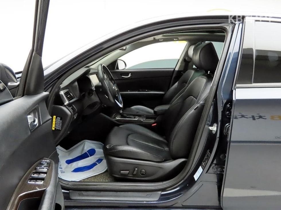Kia The New (facelift) K5 Second generation2.0 Gasoline Prestige - 12