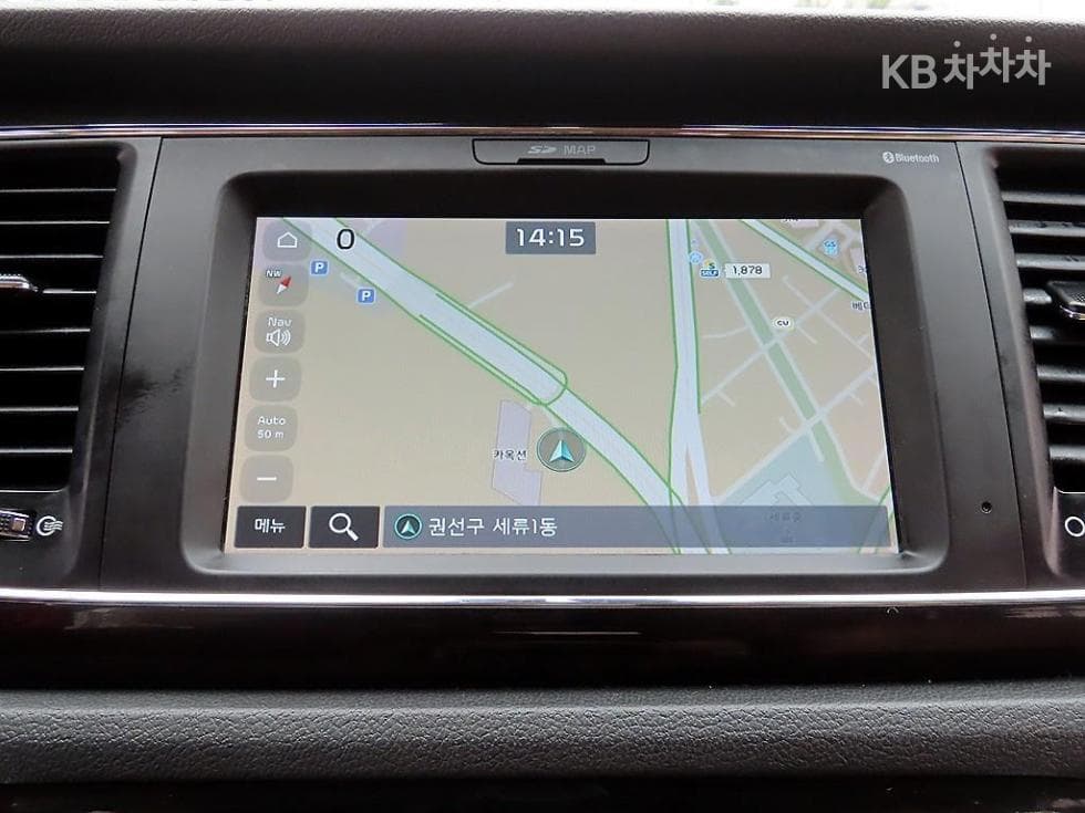 Kia The New (facelift) Carnival7-seater (Limousine) 2.2 Diesel Limousine VIP - 13