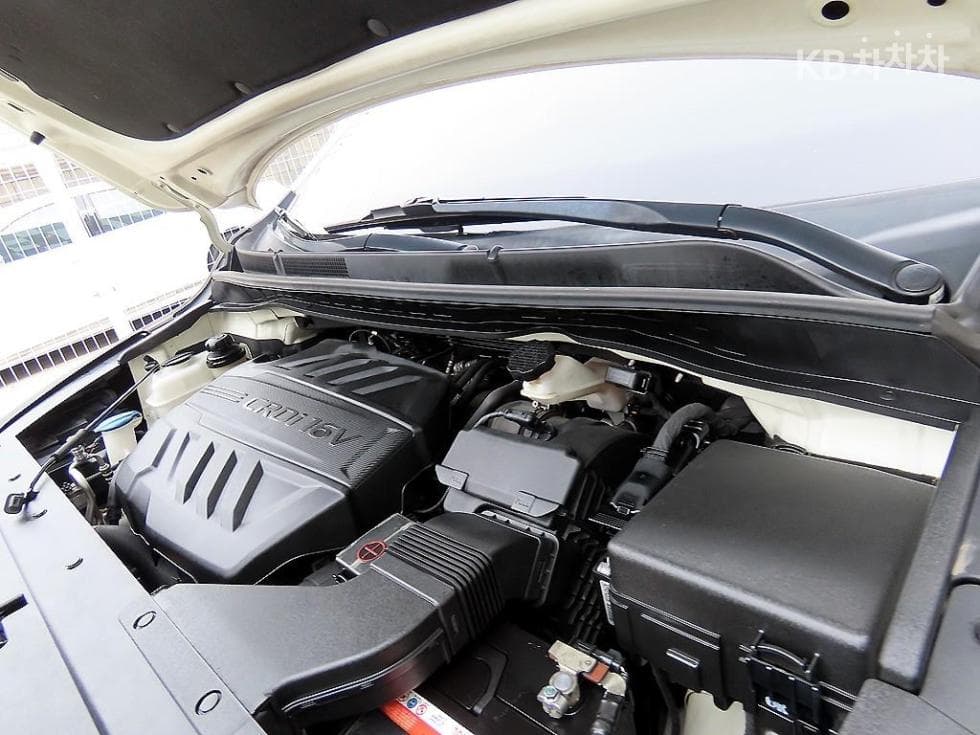 Kia The New (facelift) Carnival7-seater (Limousine) 2.2 Diesel Limousine VIP - 19
