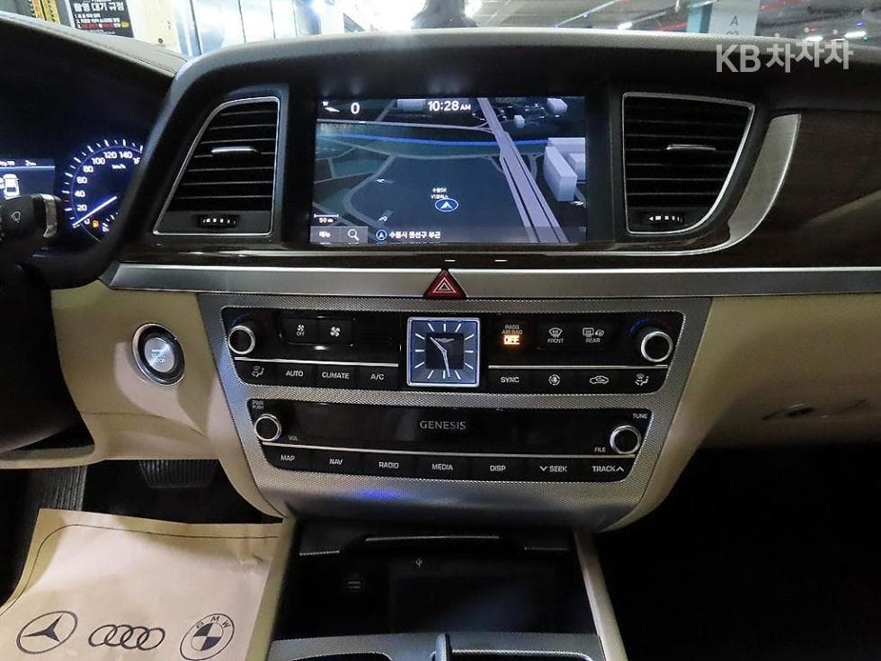 Genesis G803.3 GDI Premium Luxury - 11