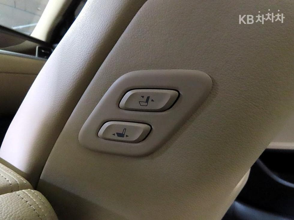 Genesis G803.3 GDI Premium Luxury - 16