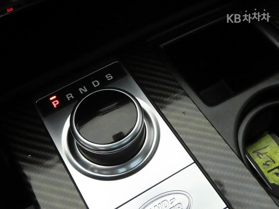 Land Rover 디스커버리52.0 SD4 SE - 11