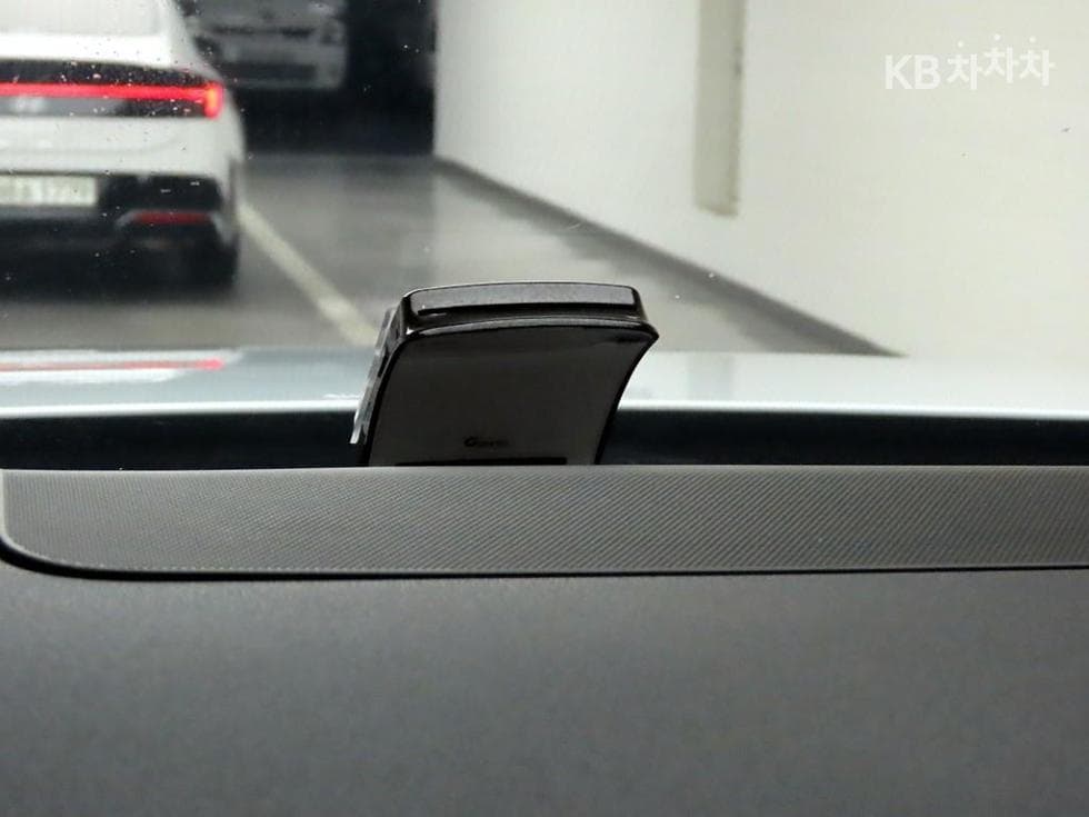 Land Rover 디스커버리52.0 SD4 SE - 15