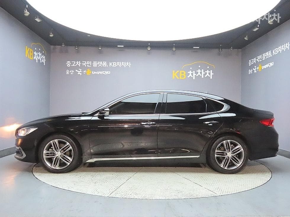 Hyundai Grandeur (Azera)IG3.0 Exclusive Standard - 5