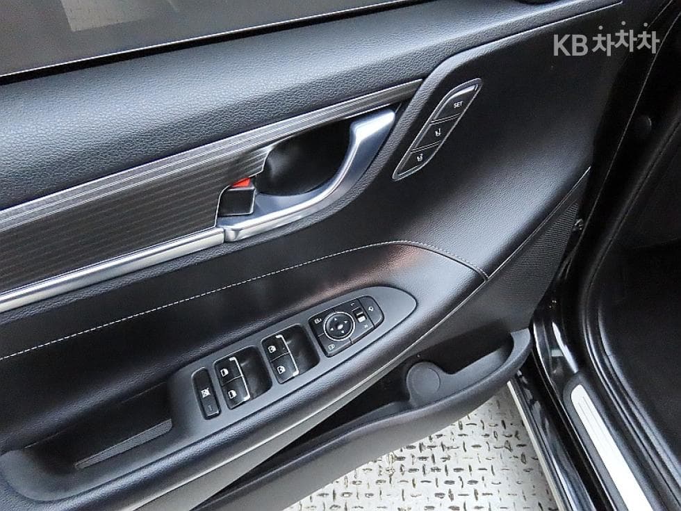 Hyundai Grandeur (Azera)IG3.0 Exclusive Standard - 13