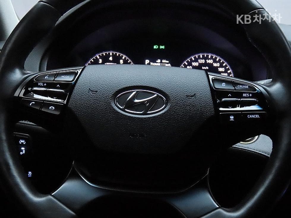 Hyundai Grandeur (Azera)IG3.0 Exclusive Standard - 17