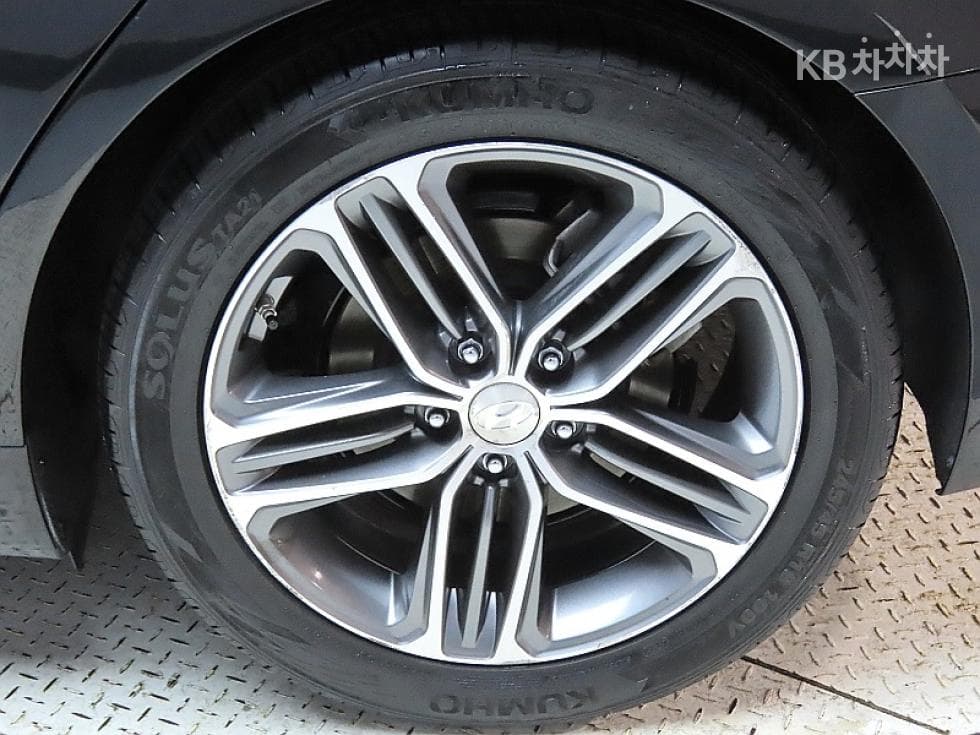 Hyundai Grandeur (Azera)IG3.0 Exclusive Standard - 20