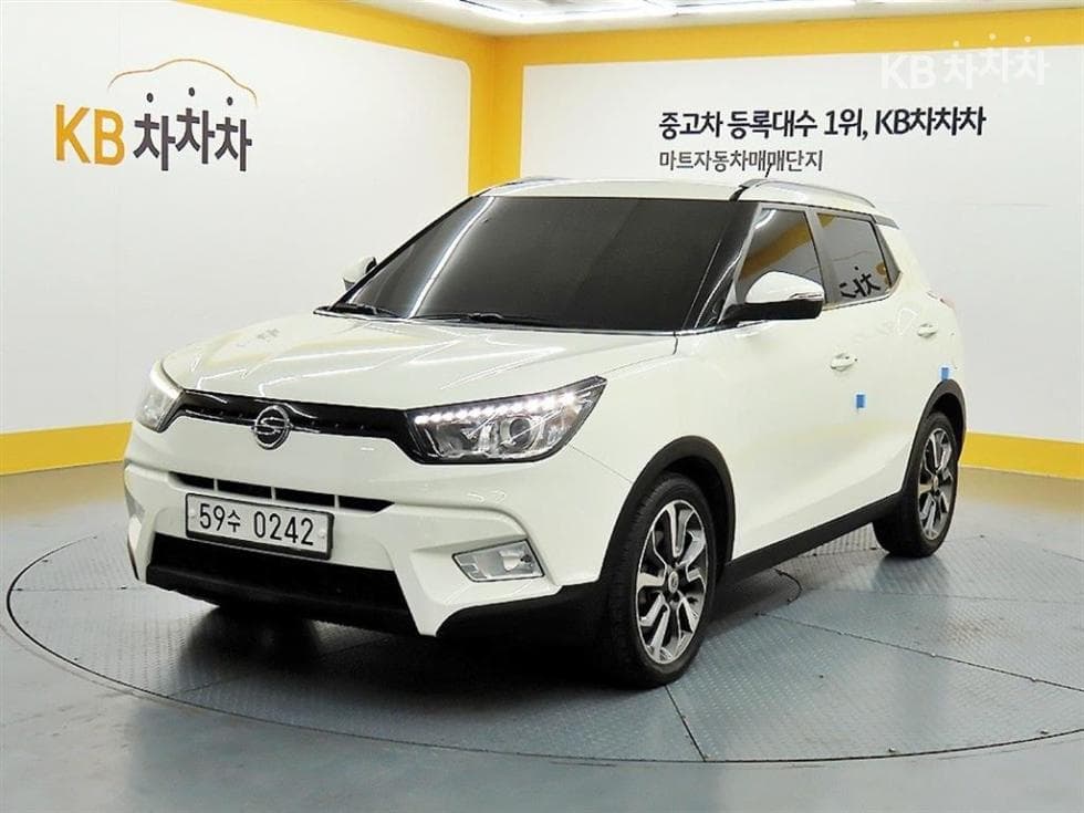 KG Mobility Tivoli Diesel LX Standard - Image 1