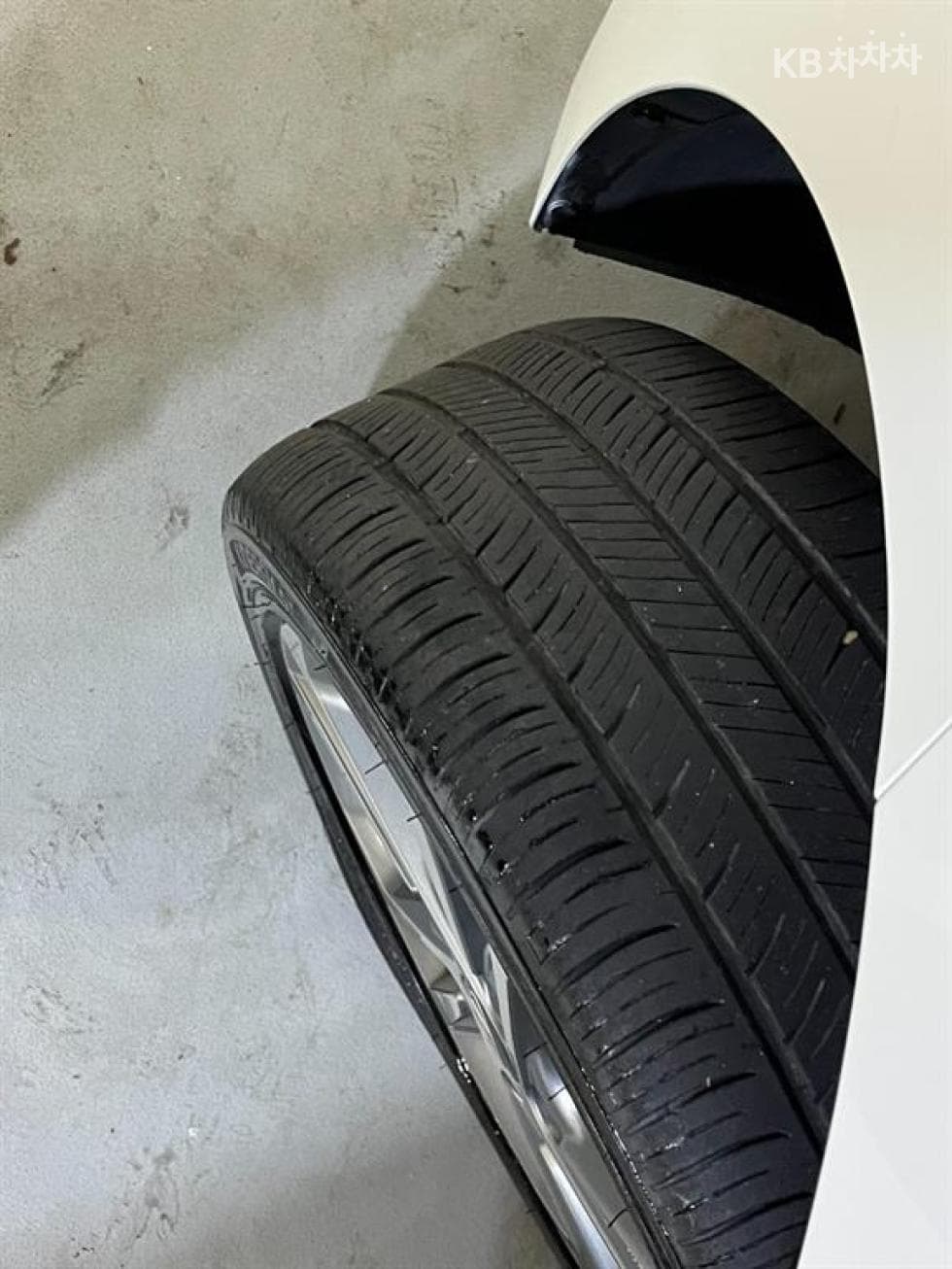 Hyundai Avante (Elantra)AD1.6 GDi Value Plus - 16