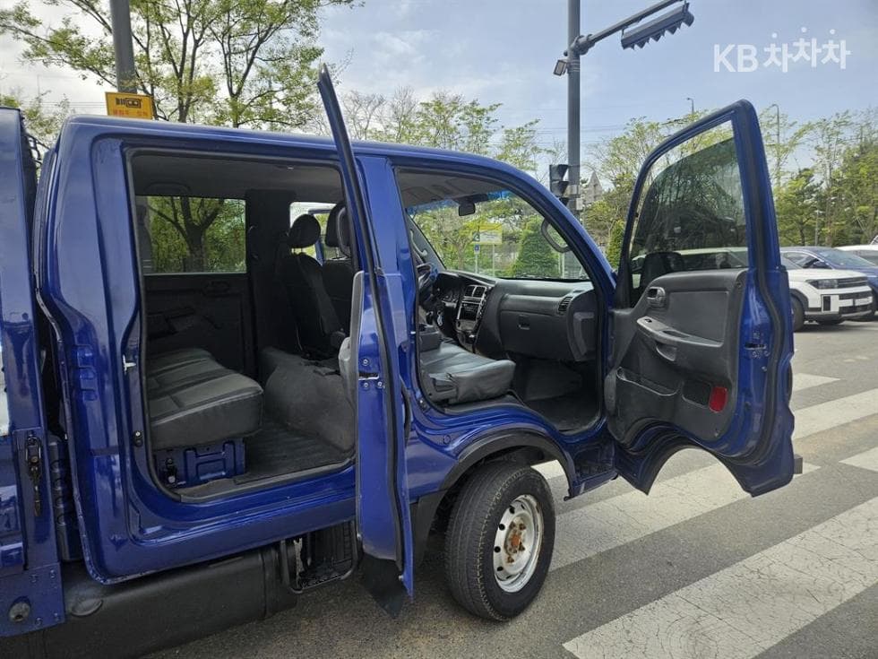Kia Bongo 3 (light truck)4WD 장축 Double Cab Limited Limited - 14