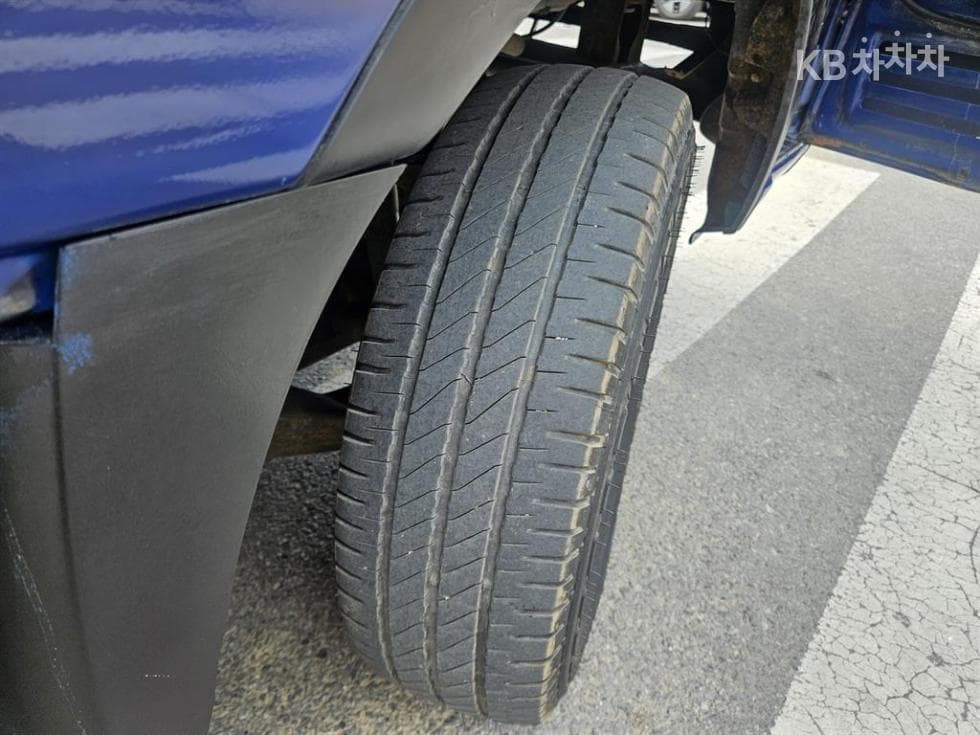 Kia Bongo 3 (light truck)4WD 장축 Double Cab Limited Limited - 18