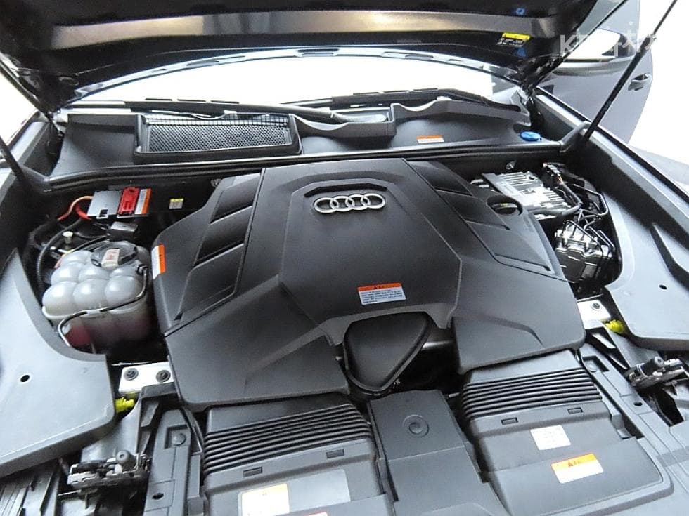 Audi Q83.0 55 TFSI Quattro Premium - 7