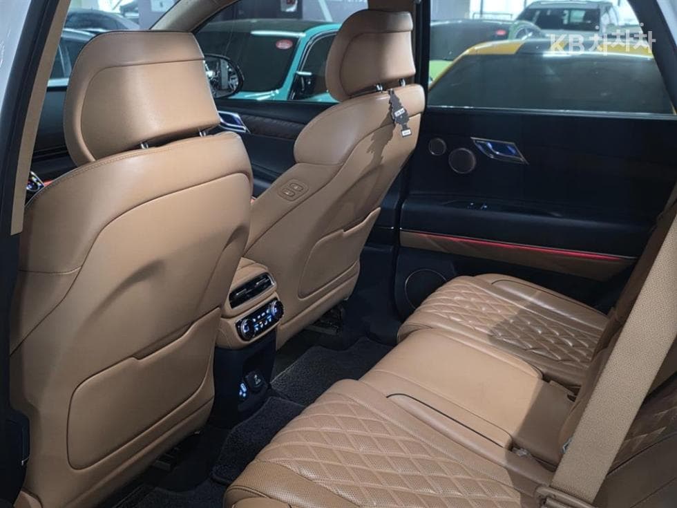 Genesis GV802.5 Turbo Gasoline AWD - 8