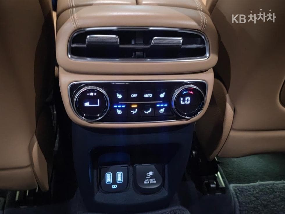 Genesis GV802.5 Turbo Gasoline AWD - 9