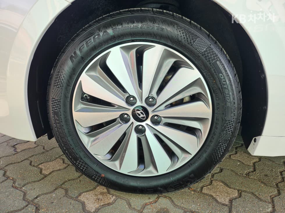 Хюндай Grandeur (Azera) ХибридPremium - 8