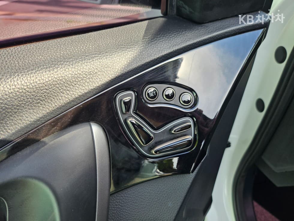 Хюндай Grandeur (Azera) ХибридPremium - 16