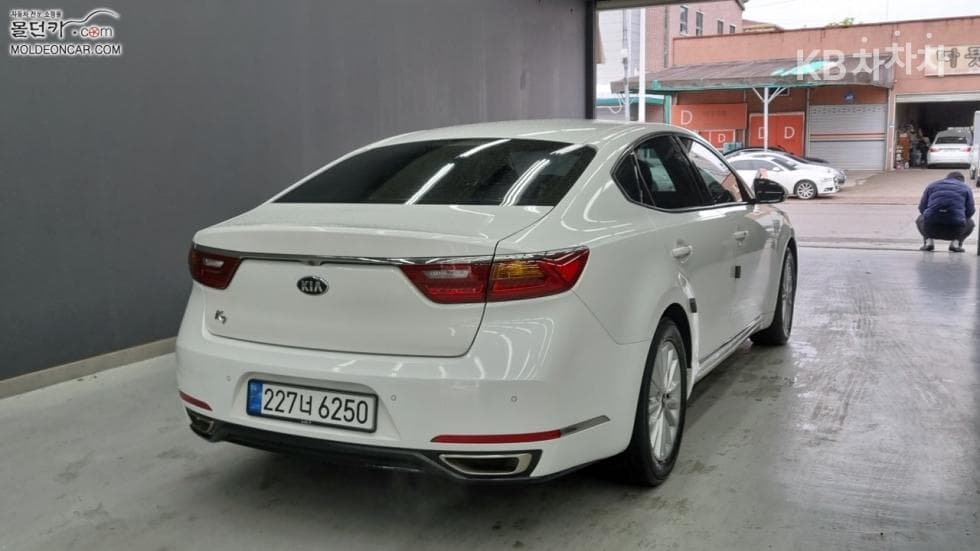 Kia All New K73.0 LPI Rental car Luxury - 2