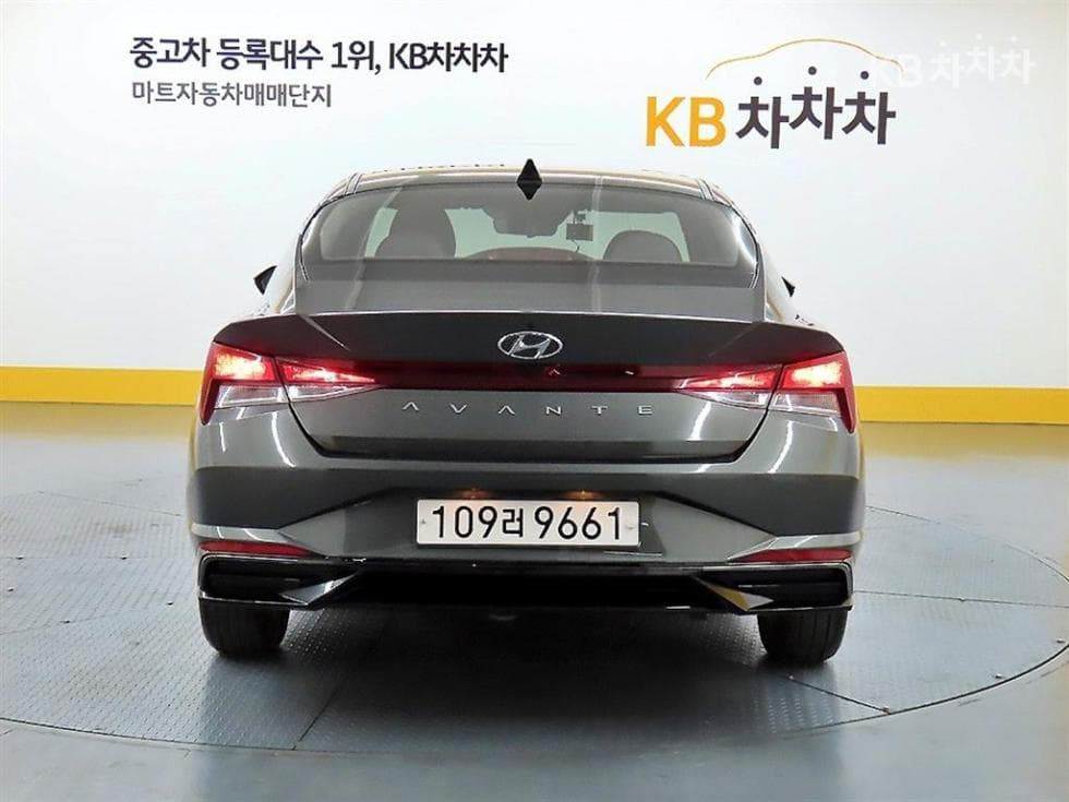 Hyundai All New Avante (Elantra)(CN7)1.6 Gasoline Modern - 3