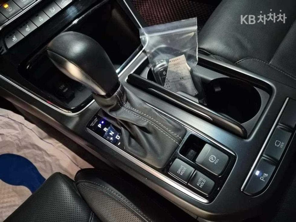Hyundai Grandeur (Azera)IG2.4 Exclusive Special (special feature/edition) - 11