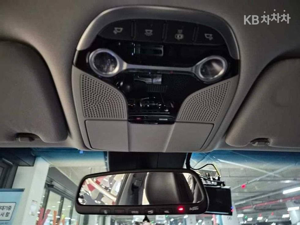 Hyundai Grandeur (Azera)IG2.4 Exclusive Special (special feature/edition) - 18