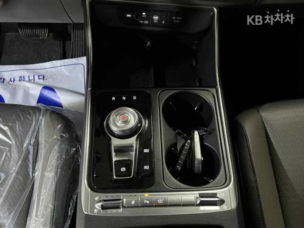 Kia The New (facelift) Carnival 4th generationG3.5 GDI 9-seater Gravity - 13