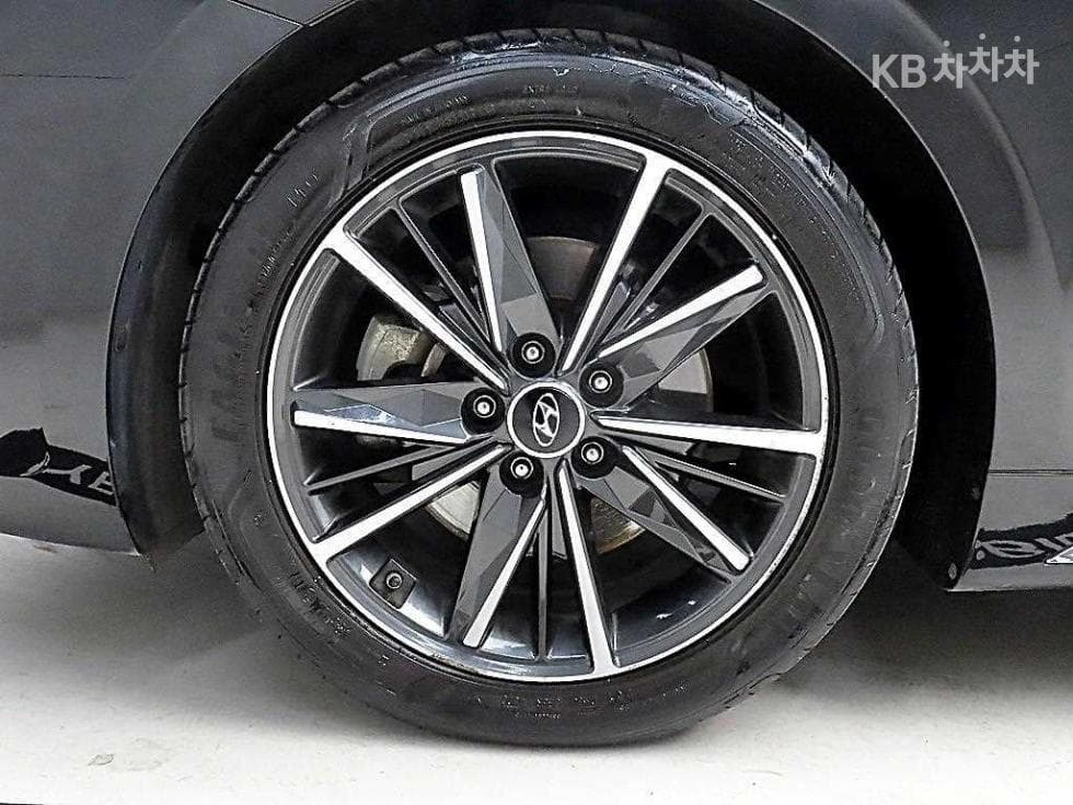 Хюндай The New (фейслифт) Grandeur (Azera)2.5 Exclusive - 20