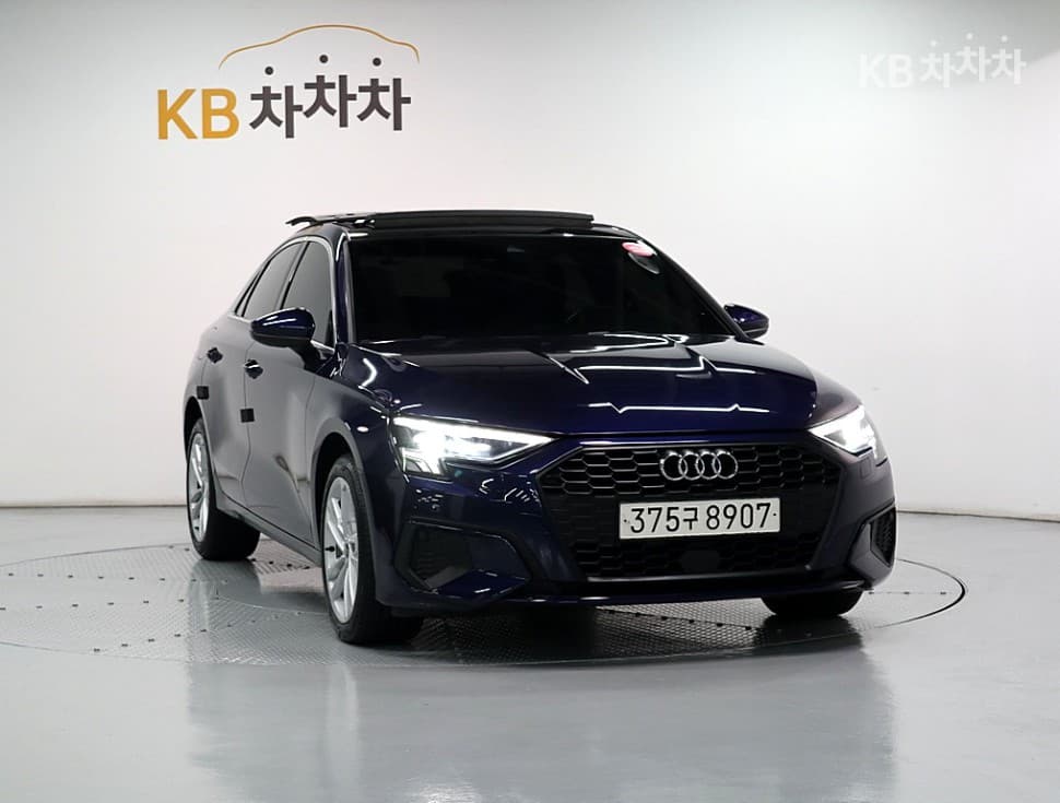 Ауди A3 (8Y)40 TFSI Стандартен - 2