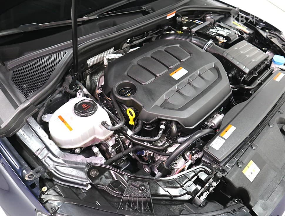 Ауди A3 (8Y)40 TFSI Стандартен - 6