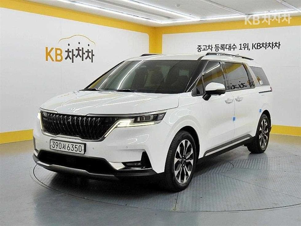 Kia Carnival 4th generationD2.2 9-seater Noblesse - 2