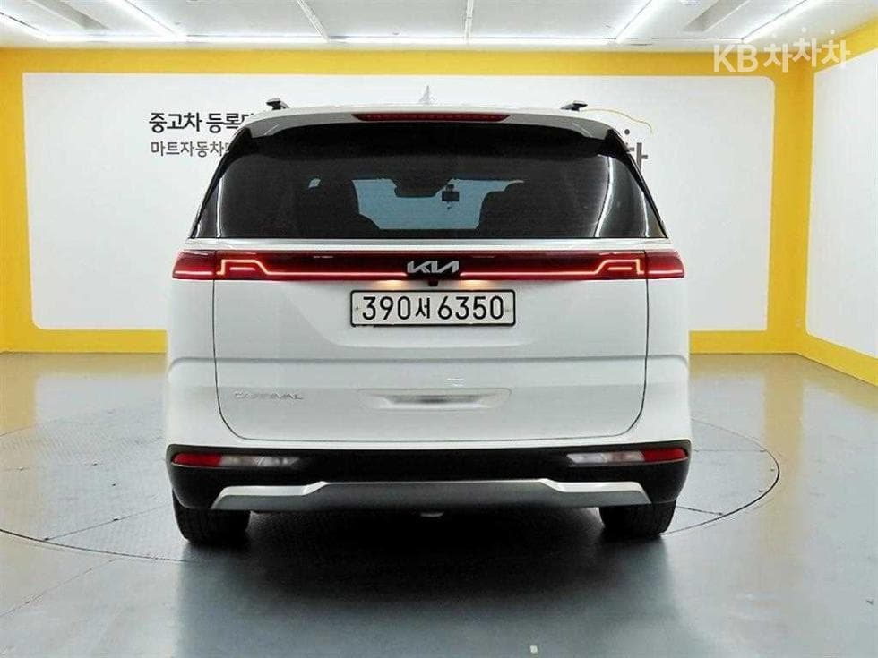 Kia Carnival 4th generationD2.2 9-seater Noblesse - 3