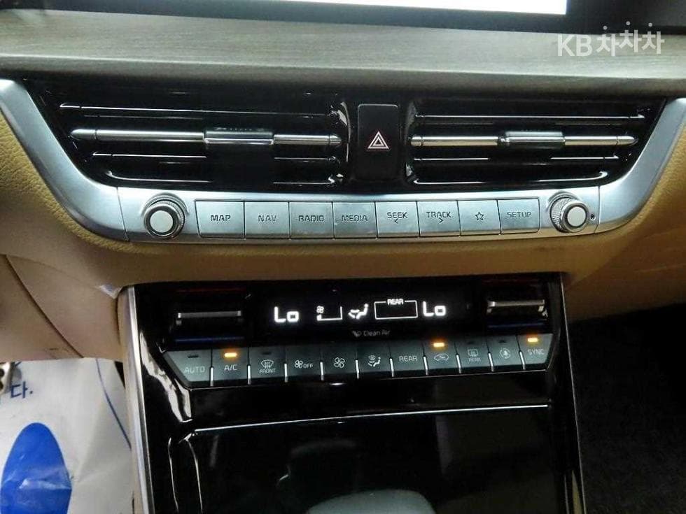 Kia Mohave 더마스터3.0 Diesel 4WD 플래티넘 - 9