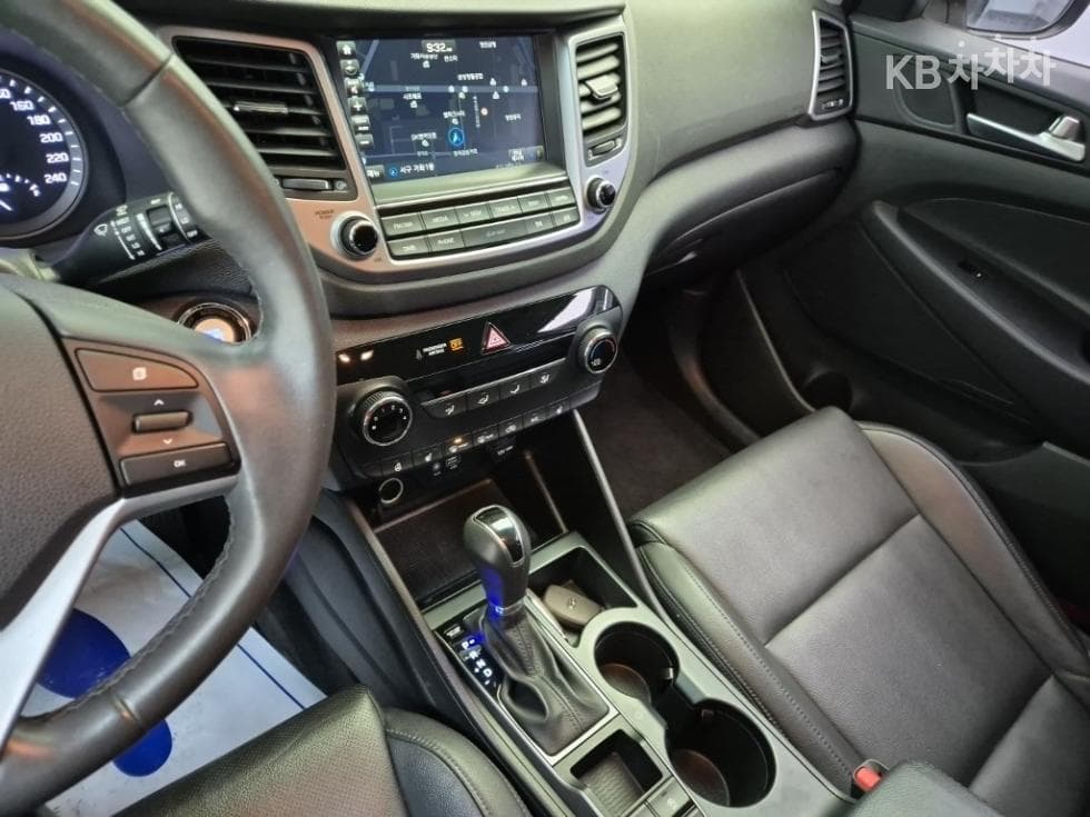 Hyundai All New TucsonDiesel(e-VGT UⅡ)1.7 2WD Style - 10