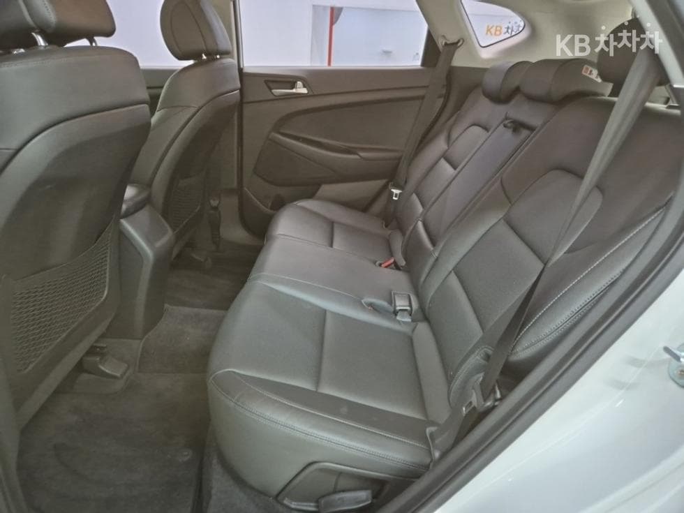 Hyundai All New TucsonDiesel(e-VGT UⅡ)1.7 2WD Style - 12