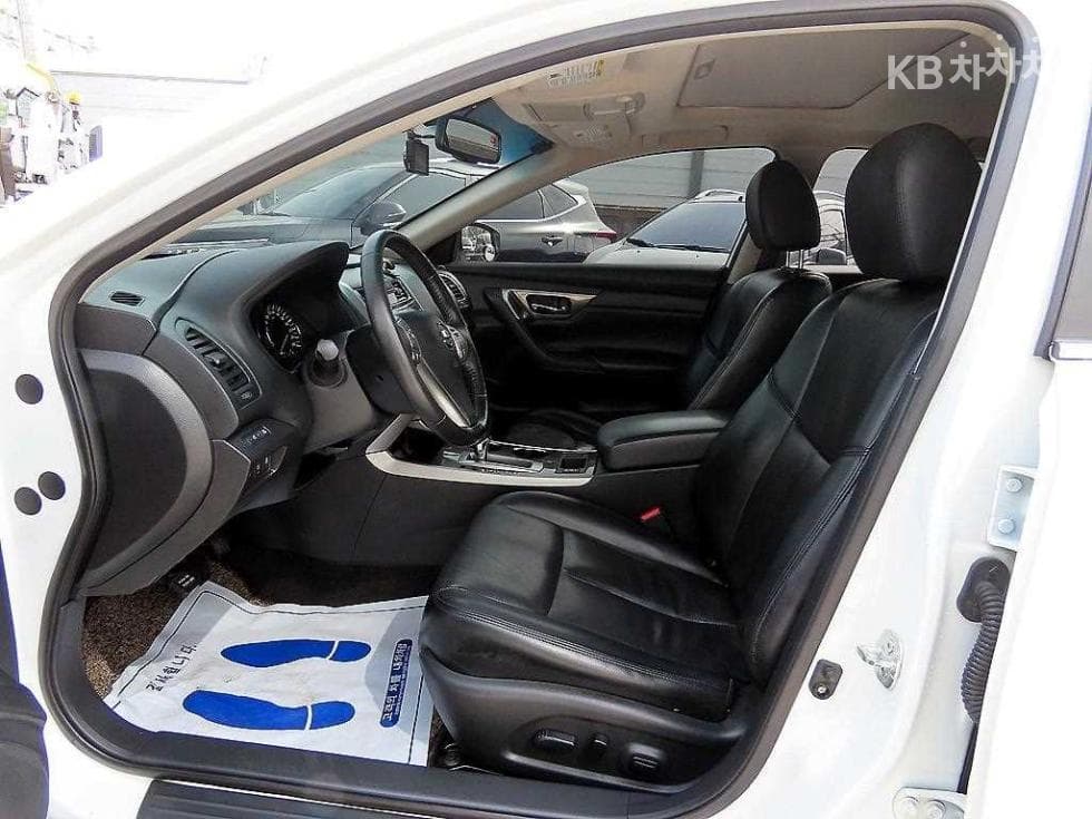 Nissan 알티마2.5 - 5