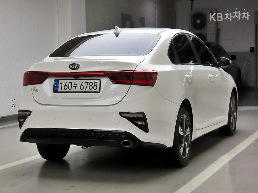 Kia All New K31.6 Gasoline Prestige - 4